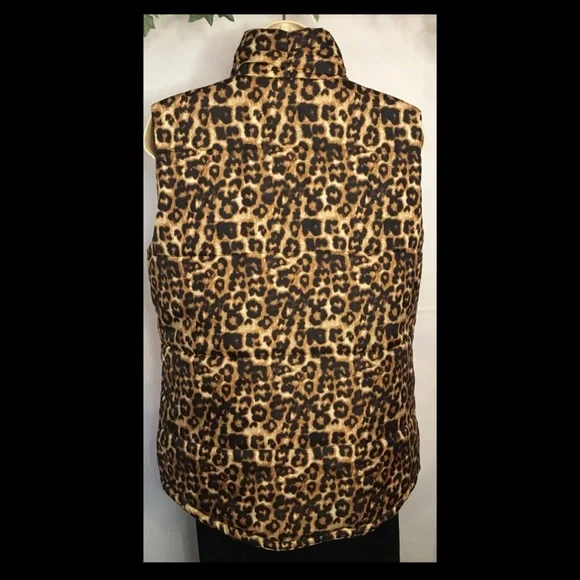 Size 14 Animal print outerwear vest. Quilted style vest. NWOT - Picture 6 of 12